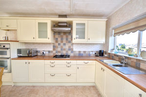 Photo 15- click for photo gallery